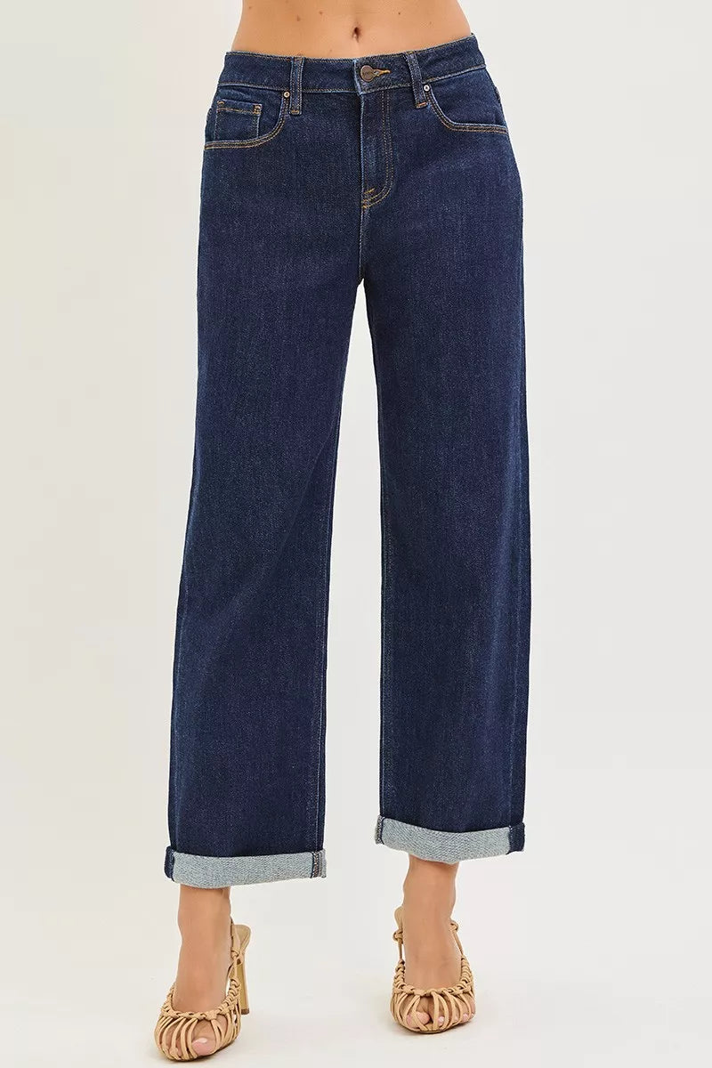 Slouchy Cropped  Boyfriend Jeans With Cuffed Hem