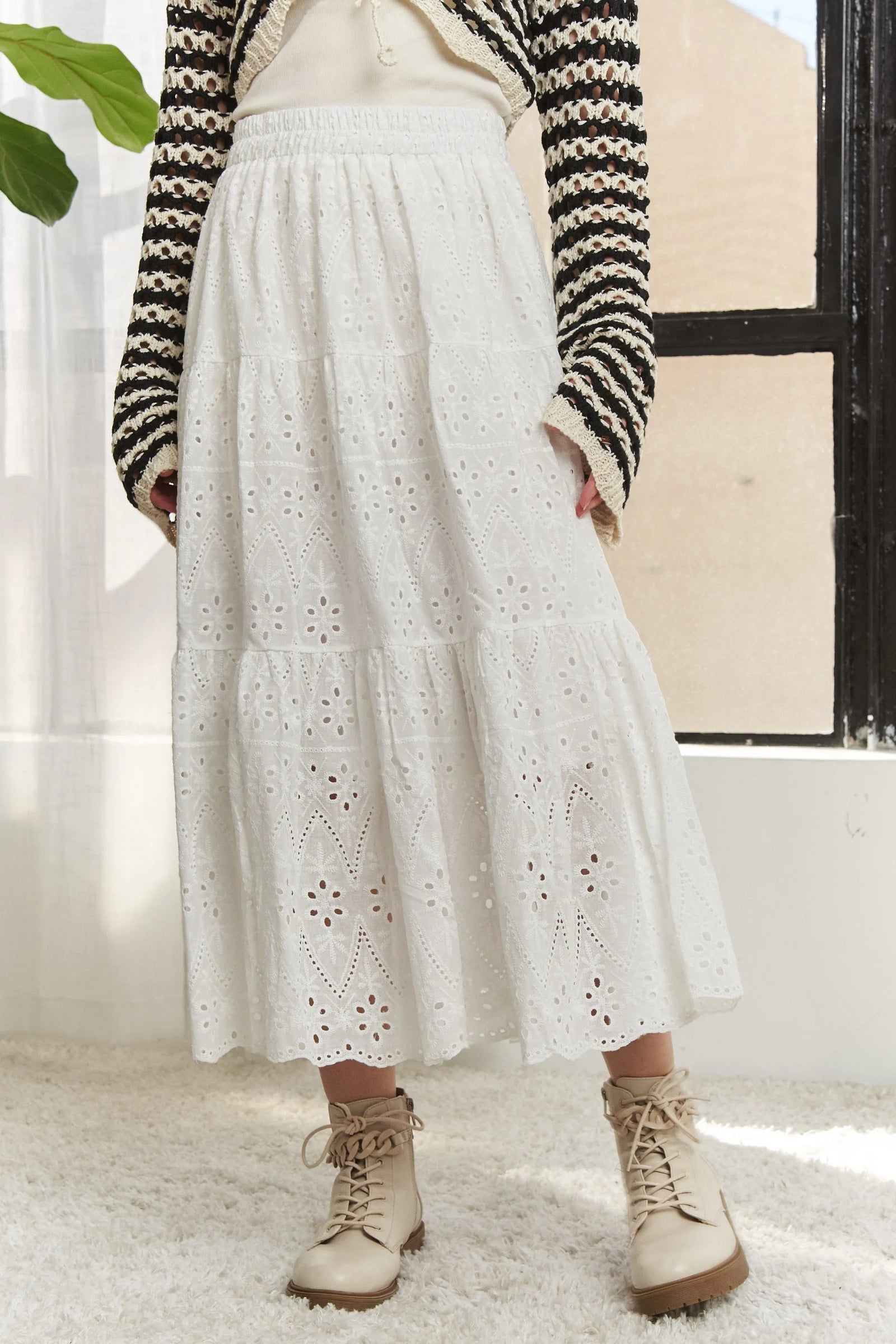 Elastic Waistband Tiered Midi Skirt