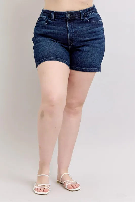 Plus Size High Waist Back Flap Pocket Denim Shorts